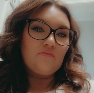 Meet your Posher, Sheena